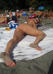 A girl posing on the Vera Playa Image 10