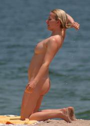 A teen girl doing it at the Benalnatura in this pics Image 11