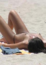 A shaved girl at the Costa Natura Image 8