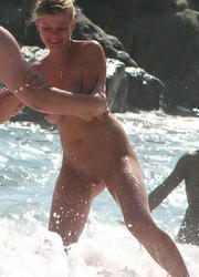 A hot girl posing at theTambaba Image 2