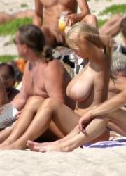 A nude posing at the Daytona Image 1