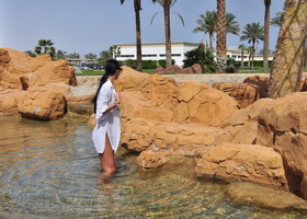 This is my beloved girlfriend posing in Egypt. Image 4