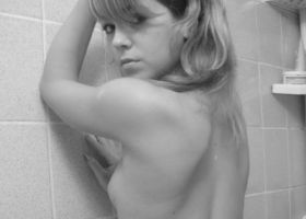 Here are several naughty photos of my chicks exposing round butts, wet holes and nice titties for my camera. Image 2