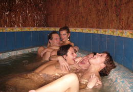 Swinger action pics Image 7