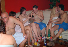 Amateur swinger MMF threesome collection Image 3