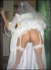 bride_girlfriends_220.jpg