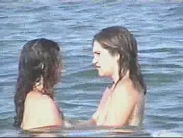 Beach-spy-eye - video section - movie example