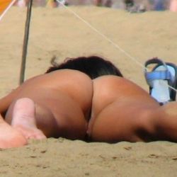 voyeur photos and videos at BEACH SPY EYE