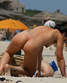 voyeur beach nude women