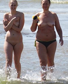 voyeur beach nude women