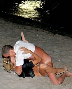 Beach sex voyeur