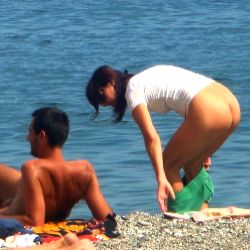 voyeur photos and videos at BEACH SPY EYE
