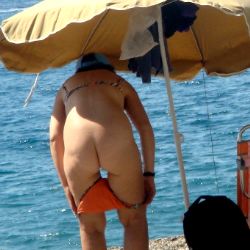 voyeur photos and videos at BEACH SPY EYE