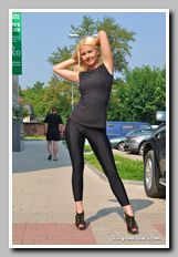 girls in lycra 