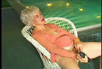 granny_chunk_15.jpg