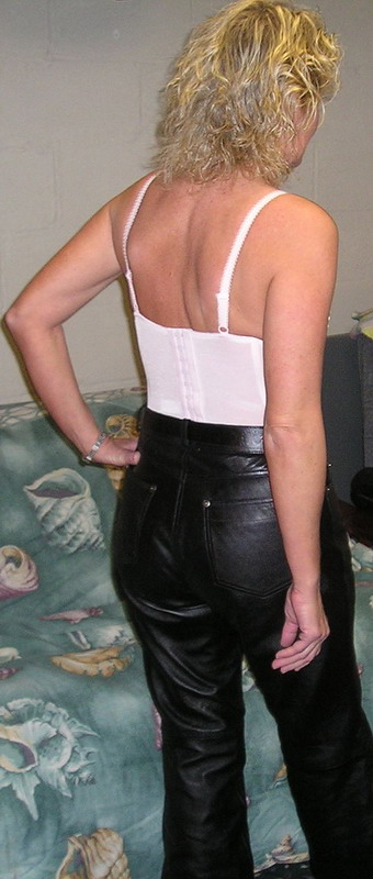naked girls with tampons in hot curvy bbw babes naked