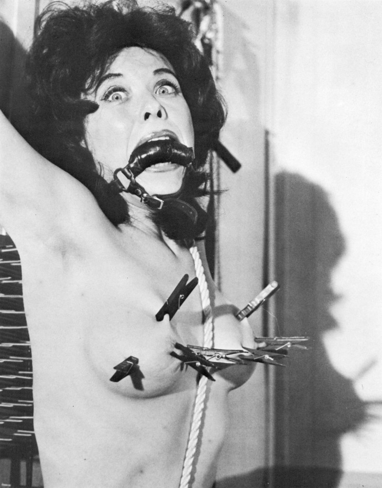 Glamour retro oral torture