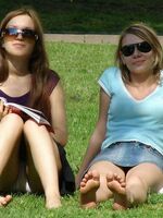 upskirt pictures