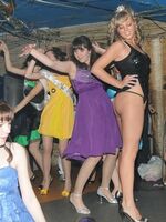 teen upskirts