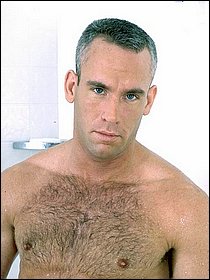 well-hung-eric-02.jpg