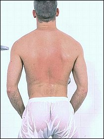 well-hung-eric-03.jpg