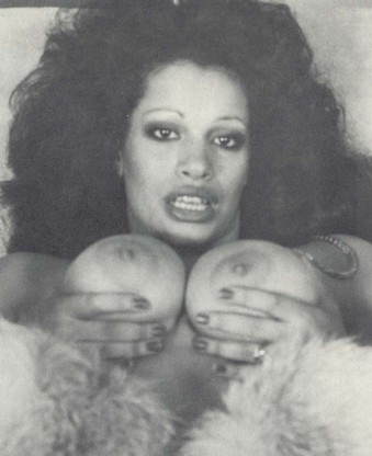 retro big boobs babe