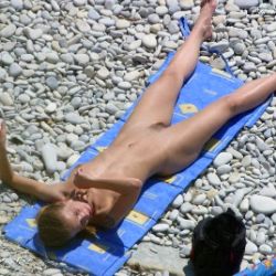 voyeur photos and videos at BEACH SPY EYE